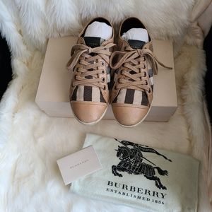 Burberry sneakers
